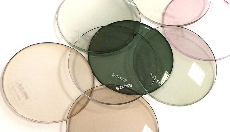 Classification of the lenses