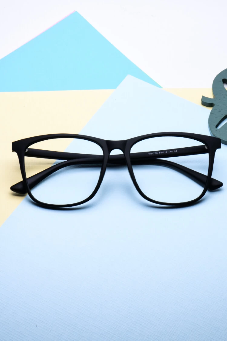 TR1786 Square Black Eyeglasses Frames | Leoptique
