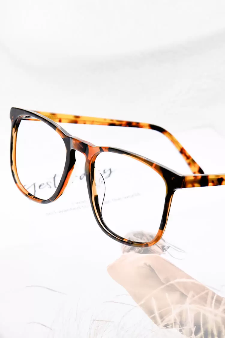 H5085 Square Tortoise Eyeglasses Frames Leoptique