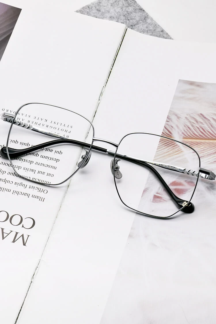 U9518 Square White Eyeglasses Frames | Leoptique