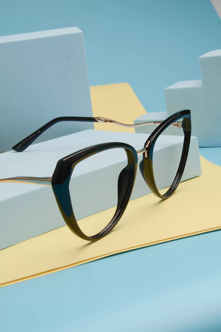 87072 Oval Black Eyeglasses Frames | Leoptique